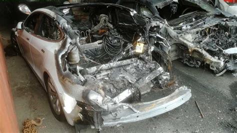 Tesla Model S Goes Up In Flames, But The Battery Pack Didn't Ignite