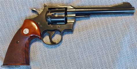 COLT OFFICERS MODEL MATCH TARGET REVOLVER .22 LR