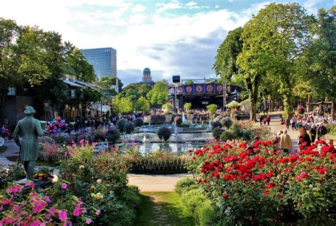 Tivoli Gardens, Copenhagen - Travel Guide