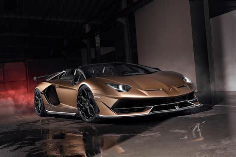 Arriba 94+ imagen auto lamborghini aventador - Abzlocal.mx