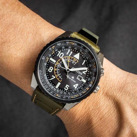 Descubrir 39+ imagen citizen nighthawk vs seiko flightmaster ...