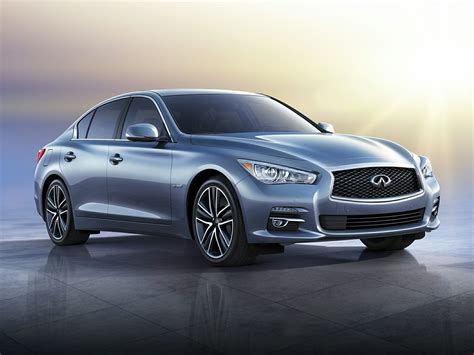 Infiniti Q50 Hybrid - Voiture hybride: Essais, prix, caractéristiques