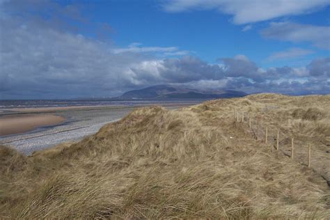 Walney Island Beach with Janet's Dogs • Walking the Cumbrian Mountains