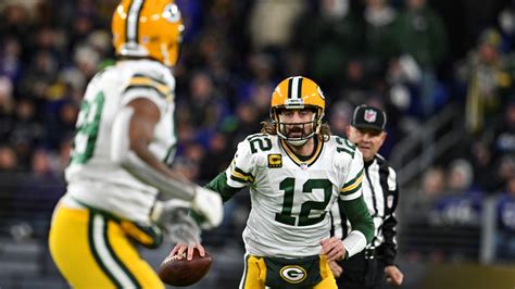 Aaron Rodgers Among Five Reasons Why Green Bay Packers’ Offense Is ...