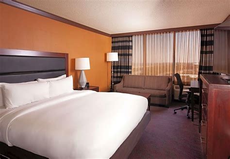 DoubleTree by Hilton Hotel Cleveland Downtown - Lakeside