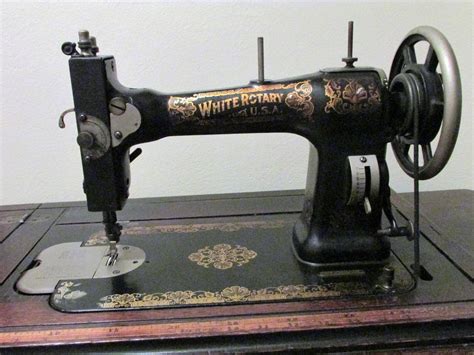 Antique White Rotary / USA Sewing Machine | Antique sewing machines ...