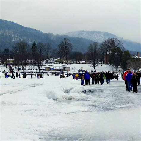 Insider Tips to the Lake George Winter Carnival