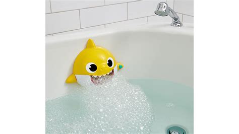 Best Water Toys: Pinkfong Baby Shark Singing Bath Time Bubble Maker