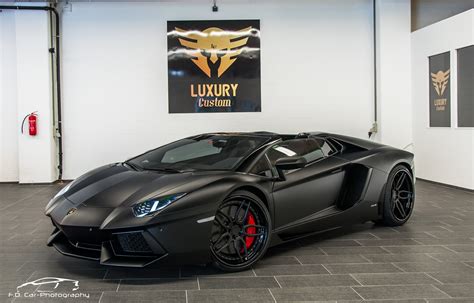 Matte Black Lamborghini Aventador Roadster [OS] [2048 x 1310] : r/carporn