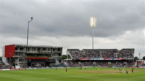 Lancashire County Cricket ground re-named Emirates Old Trafford ...