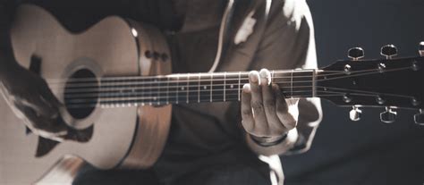 The 5 Best Acoustic Guitars For Worship | FaithGiant