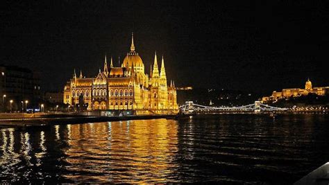 Budapest At Night Illuminated - Free photo on Pixabay - Pixabay