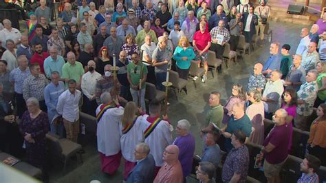 Cathedral of Hope in Dallas gives blessing to drag queens Sunday | wfaa.com