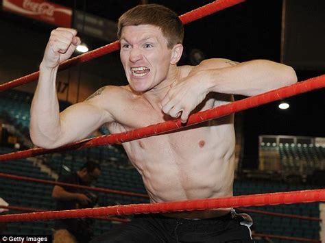 Ricky Hatton retires from boxing | Daily Mail Online