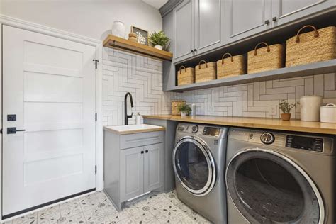 35 Laundry Room Tile Ideas to Inspire Your Next Renovation