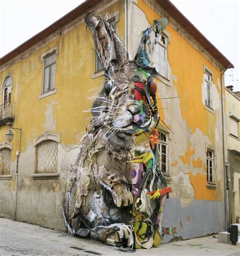 15 Striking Animal Street Art Murals