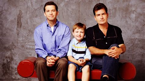 Two and a Half Men | Staffeln und Episodenguide | US-Sitcom | NETZWELT