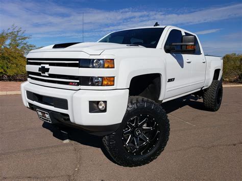 Everything You Need to Know About Buying Used Lifted Diesel Trucks ...