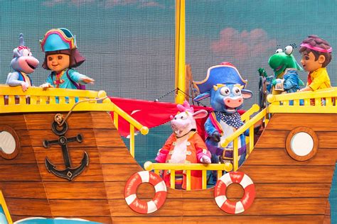 Dora the Explorer - Dora's Pirate Adventure LIVE + WIN tickets!