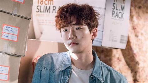 2PM’s Junho Explains How He Changes His Voice To Portray His “Just Between Lovers” Character ...