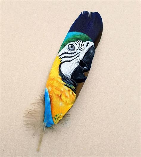 Painting Realistic Animals on Delicate Feathers | Parrot tattoo ...