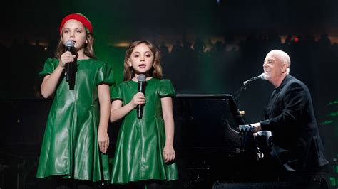 Billy Joel’s Daughters Sing With Him at Madison Square Garden