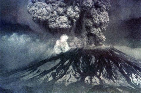 40 years after Mt. St. Helens eruption, pandemic sparks parallels