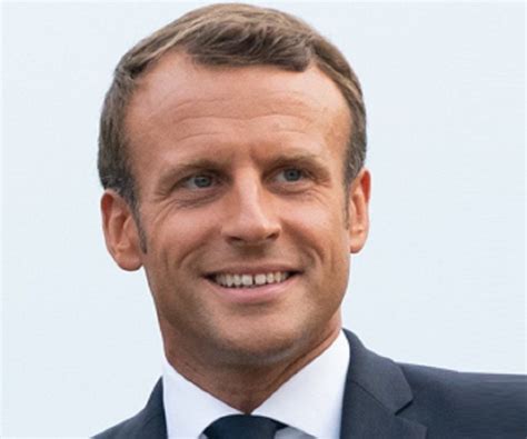 Emmanuel Macron Biography - Facts, Childhood, Family Life & Achievements