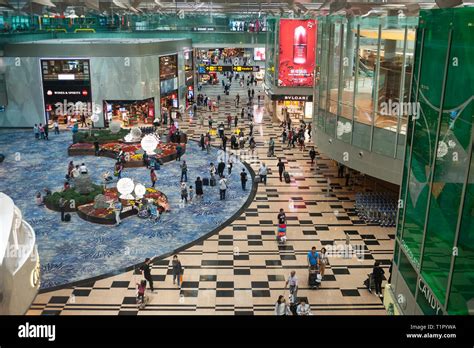 01.03.2019, Singapore, Republic of Singapore, Asia - A view of the departure area with shops at ...