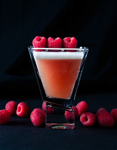 French Martini Recipe - Daily Appetite