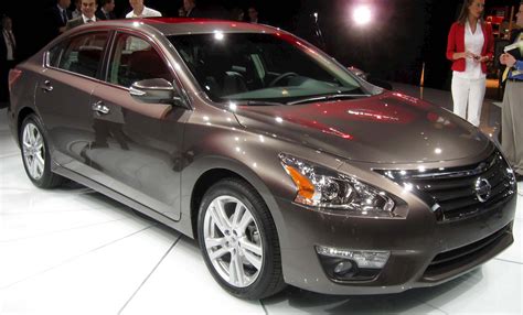 2016 Nissan Altima 4-Door Sedan I4 2.5 S