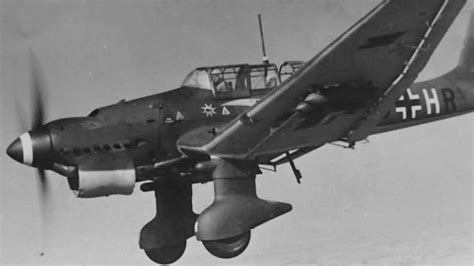 Why Did Germans Use The Loud Howl Of The Ju-87 Stuka Siren? - World War Wings