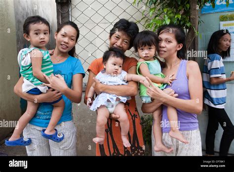 Filipino Family High Resolution Stock Photography and Images - Alamy