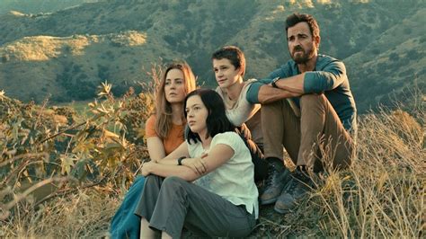 'The Mosquito Coast': Justin Theroux's Allie Fox Takes His Family on ...