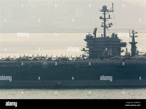 Uss john c stennis hi-res stock photography and images - Alamy