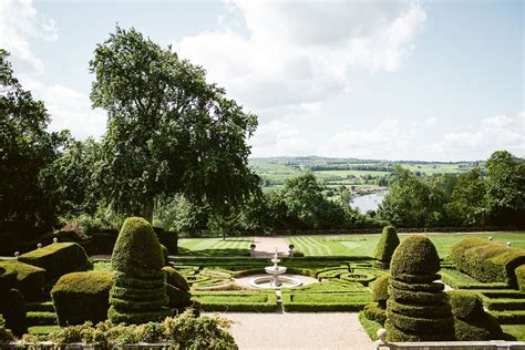 www.helenabrahamphotography.com - Wedding photographer - a very english country garden wedding ...