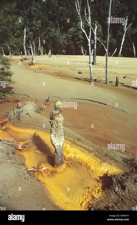 Mining pollution hi-res stock photography and images - Alamy