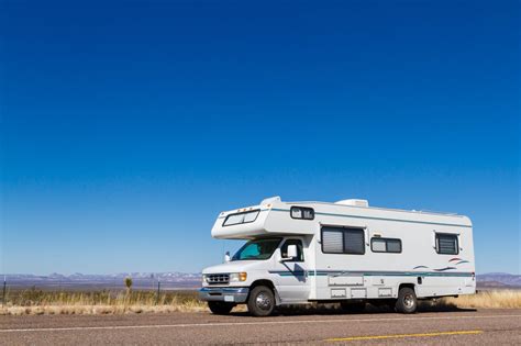 5 Top Mercedes Chassis Motorhomes Retirees Love for Safe Travel - Habitatista