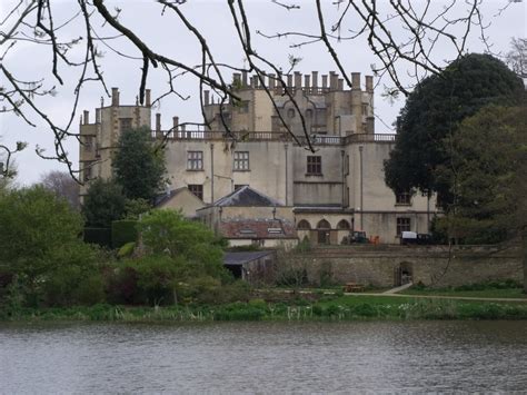 Sherborne Castle & Lakeside Gardens - lake - Sherborne New… | Flickr