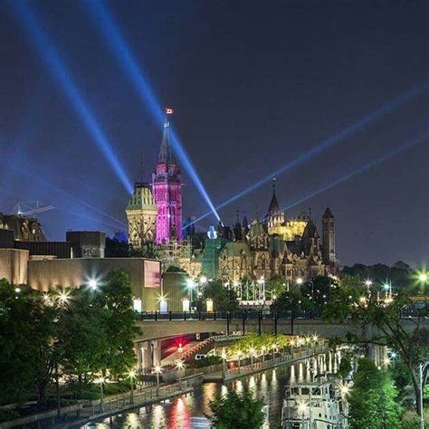 Downtown Ottawa at night | Ottawa downtown, Beautiful places to live ...