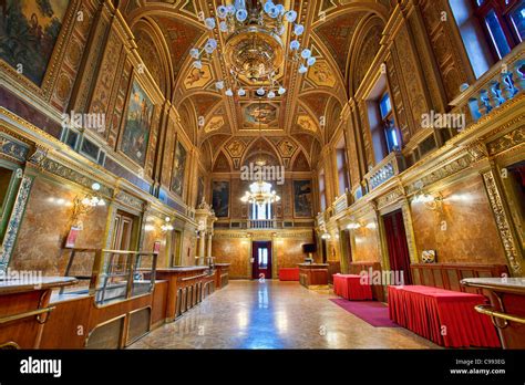 Budapest, Foyer Interior of the Opera house Stock Photo - Alamy