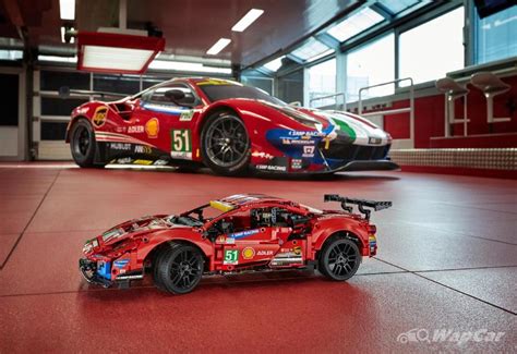 Lego unveils Ferrari 488 GTE, 1,688 pieces, yours for RM 800 | WapCar