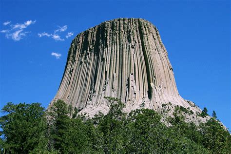 File:Devils Tower CROP.jpg - Wikipedia, the free encyclopedia