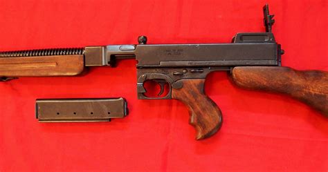 REPLICA WW2 US THOMSON SUB MACHINE GUN BY DENIX – JB Military Antiques