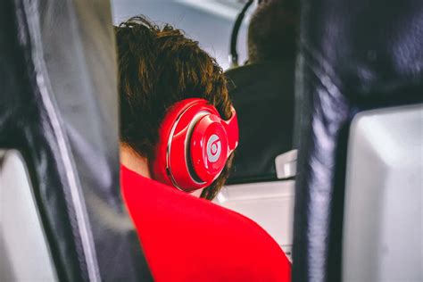 Ear Wax Buildup: Can Ear Wax Ruin Headphones and Ear Buds? – Headphone University