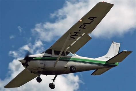 Cessna 182 - Price, Specs, Photo Gallery, History - Aero Corner