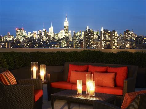 Club Lounge | Suites at Sheraton Tribeca New York Hotel | New york ...