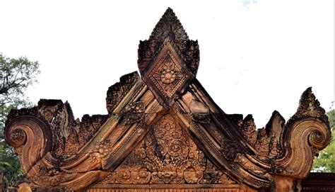 Banteay Srei Temple: A Masterpiece of Khmer Temple Art