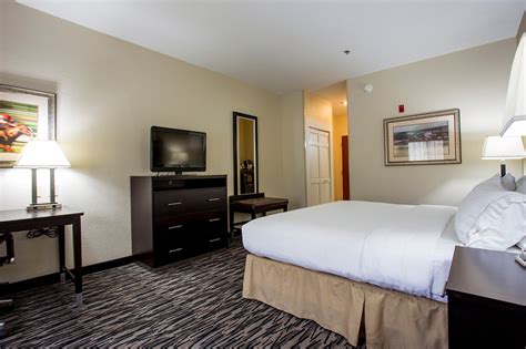 HOLIDAY INN EXPRESS & SUITES CAMDEN-I20 (HWY 521), AN IHG HOTEL $130 ...