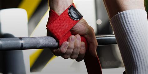 How to Use Deadlift Straps? And Do You Really Need Them?